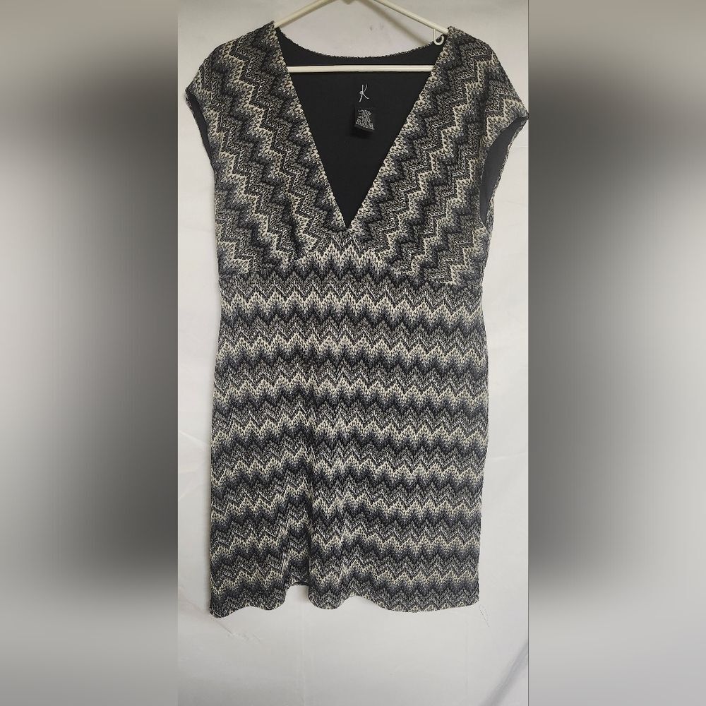 Elegant Black and White Midi Dress